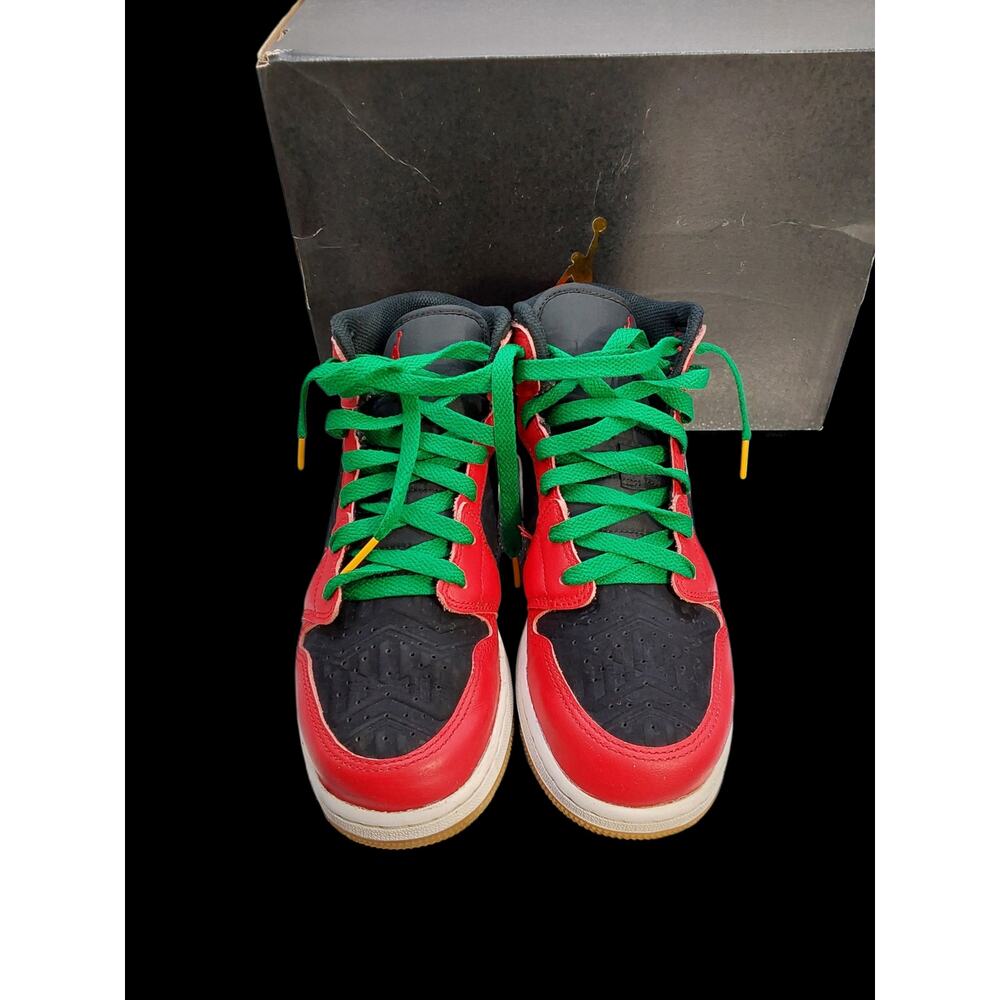 Nike Air Jordan 1 Mid SE Black/Fire Red-White-Malachite DQ8417-006 Size 6Y